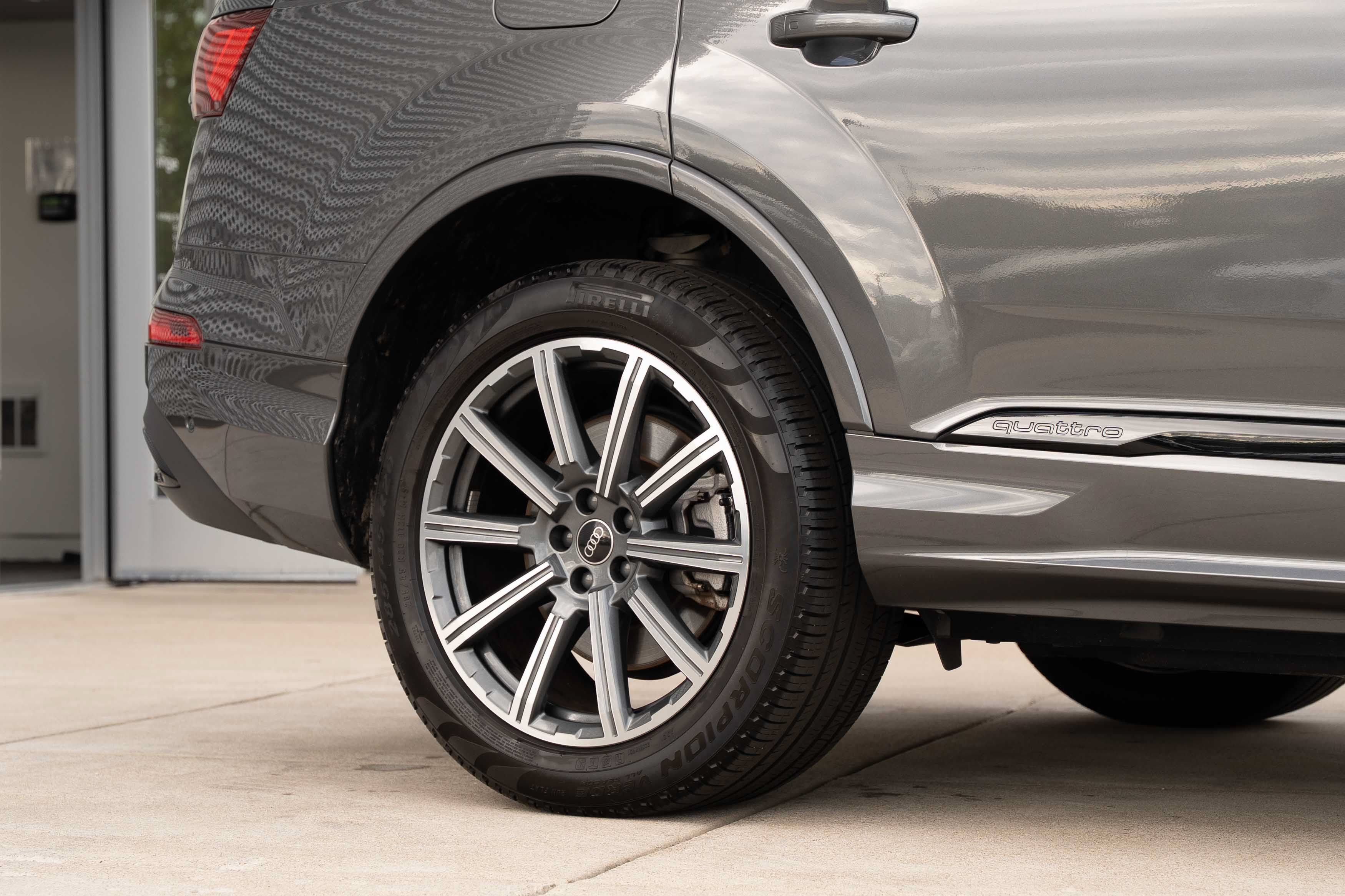 Certified 2023 Audi Q7 2.0T Premium Plus w/ Premium Plus Package AWD/4WD image 32
