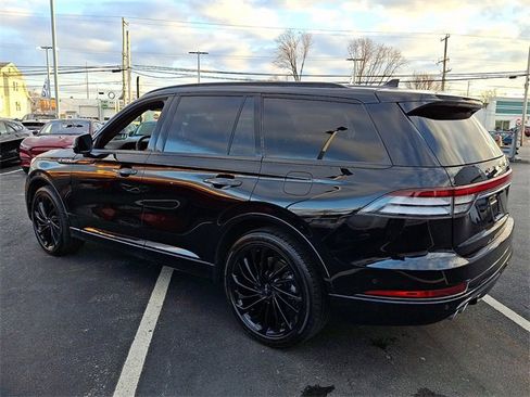 Used 2023 Lincoln Aviator Black Label w/ Jet Package image 4