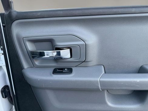 Used 2017 RAM 1500 Classic SLT image 38