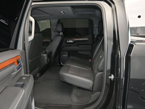Used 2023 GMC Sierra 1500 Denali w/ Denali Reserve Package AWD/4WD image 17