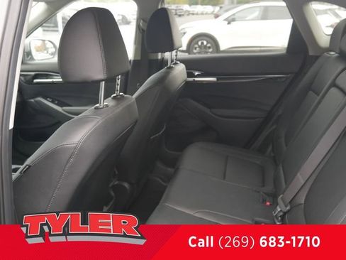 Used 2023 Kia Seltos EX image 40