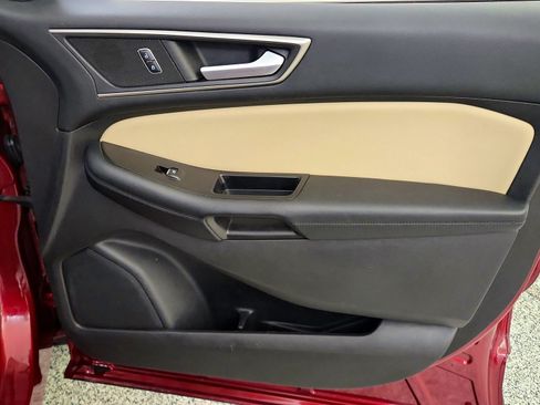 Used 2016 Ford Edge SEL w/ Equipment Group 201A AWD/4WD image 33