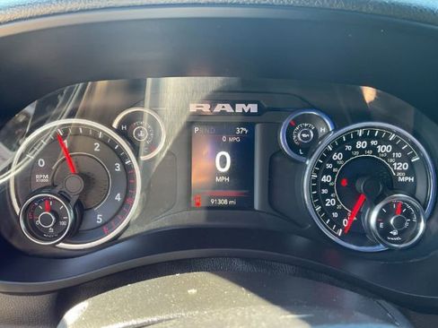 Used 2022 RAM 3500 Tradesman w/ Chrome Appearance Group AWD/4WD image 21