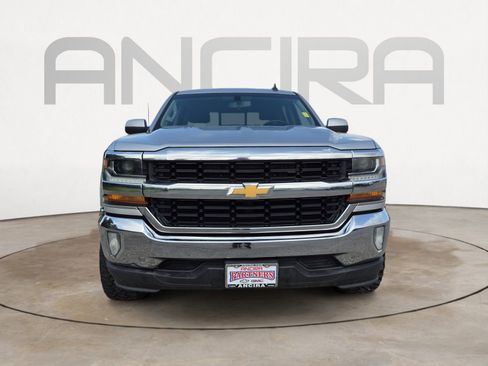 Used 2018 Chevrolet Silverado 1500 LT w/ Texas Edition image 4