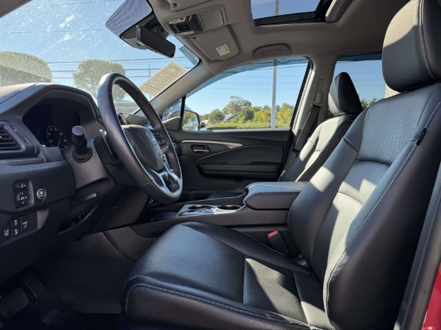 Certified 2025 Honda Ridgeline RTL image 14