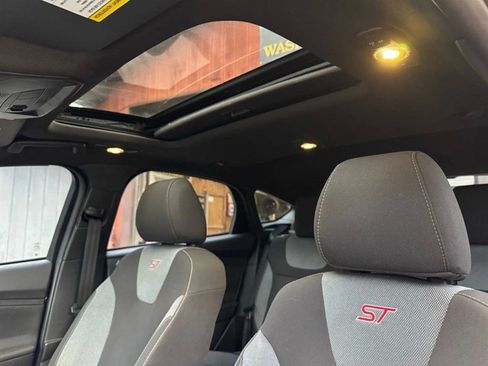 Used 2014 Ford Focus ST image 11