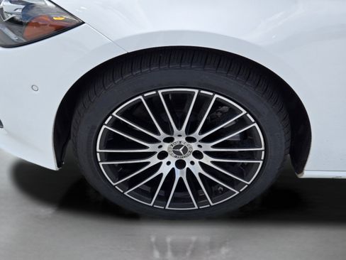 Used 2023 Mercedes-Benz C 300 Sedan image 11