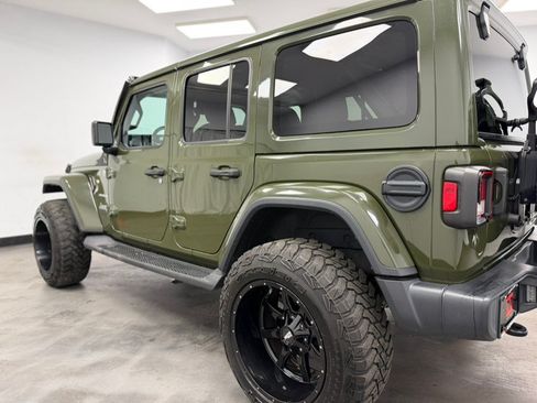 Used 2021 Jeep Wrangler Unlimited Sahara w/ Uconnect 4C Nav & Sound Group AWD/4WD image 23