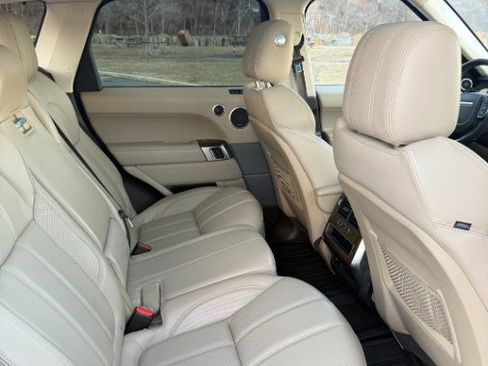Used 2017 Land Rover Range Rover Sport HSE image 26
