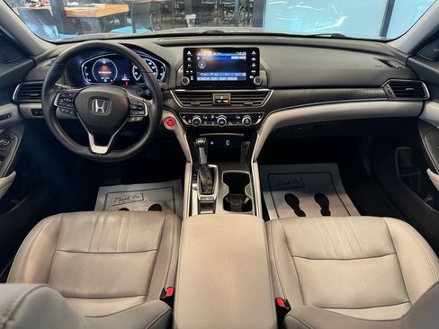Used 2018 Honda Accord EX-L image 9