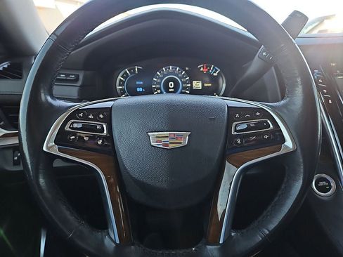 Used 2020 Cadillac Escalade Luxury w/ Escalade Sport Edition AWD/4WD image 30