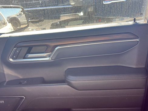 Used 2023 GMC Sierra 1500 SLT w/ SLT Convenience Package image 8