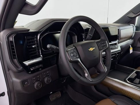 New 2026 Chevrolet Silverado 3500 High Country w/ Technology Package AWD/4WD image 9