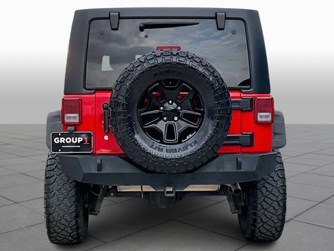 Used 2018 Jeep Wrangler Unlimited Sport image 5