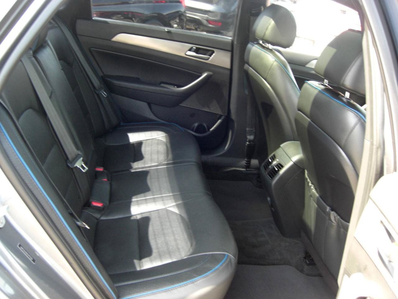 Used 2019 Hyundai Sonata Limited FWD image 17