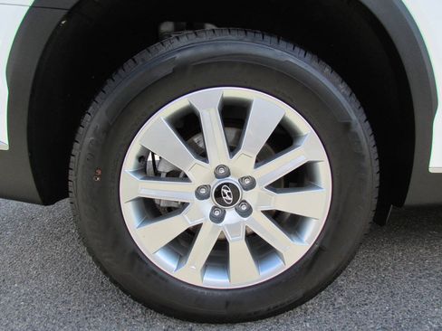 Used 2025 Hyundai Palisade SEL FWD image 12