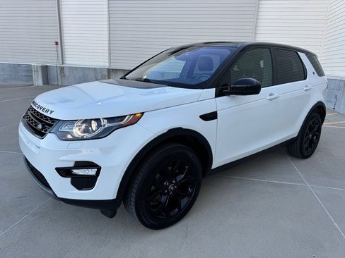 Used 2018 Land Rover Discovery Sport HSE image 7