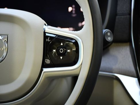 New 2026 Volvo XC90 B6 Ultra image 24