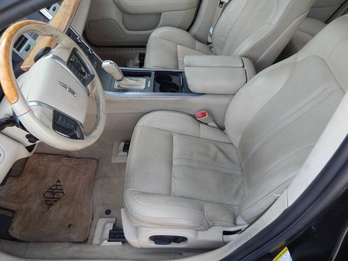Used 2011 Lincoln MKS AWD w/ 102A Rapid Spec Order Code image 27