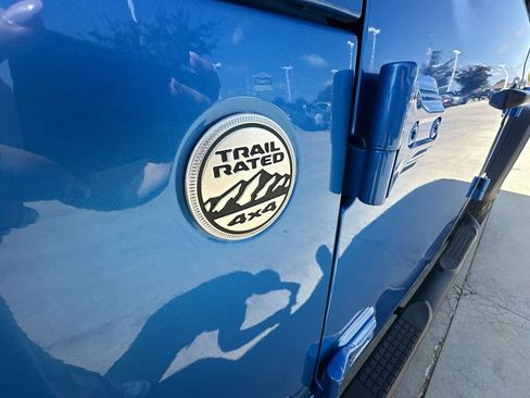 Used 2021 Jeep Wrangler Unlimited Sport image 31