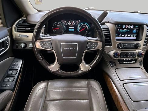 Used 2020 GMC Yukon XL Denali AWD/4WD image 6