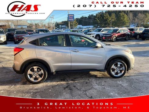 Used 2018 Honda HR-V LX image 5