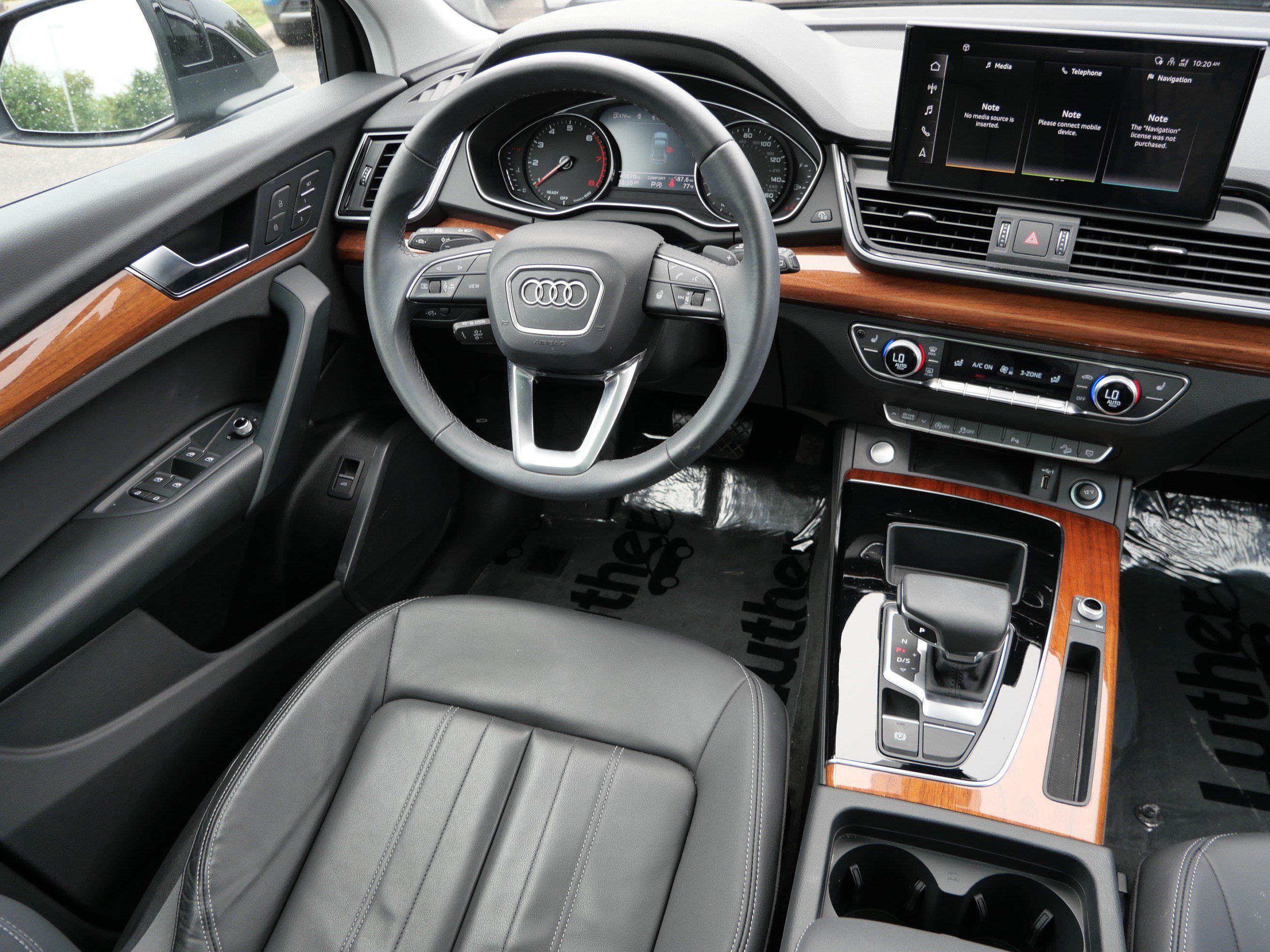 Used 2023 Audi Q5 2.0T Premium w/ Convenience Package AWD/4WD image 9