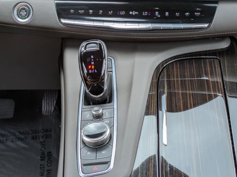 Certified 2023 Cadillac Escalade Premium Luxury RWD image 18