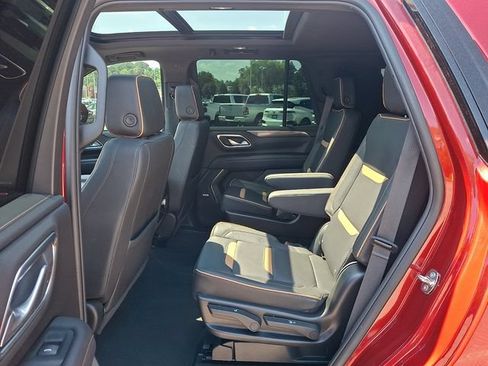 Used 2024 GMC Yukon AT4 w/ Technology Package AWD/4WD image 12