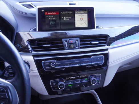 Used 2021 BMW X2 sDrive28i w/ Premium Package image 23