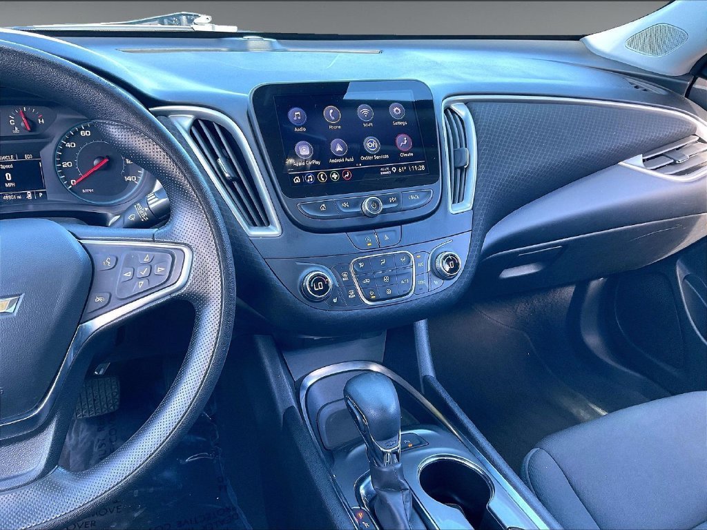 Used 2025 Chevrolet Malibu LT FWD image 17