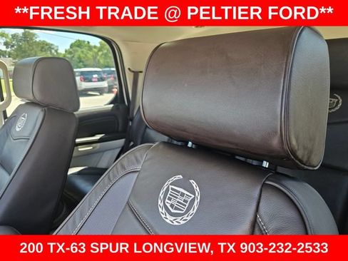 Used 2013 Cadillac Escalade Platinum RWD image 34