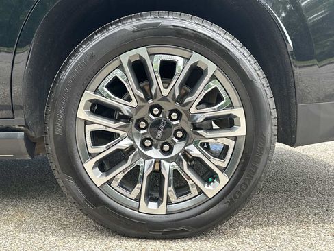 Certified 2024 GMC Yukon Denali Ultimate AWD/4WD image 22