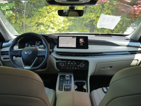 Used 2024 INFINITI QX60 Luxe AWD/4WD image 9