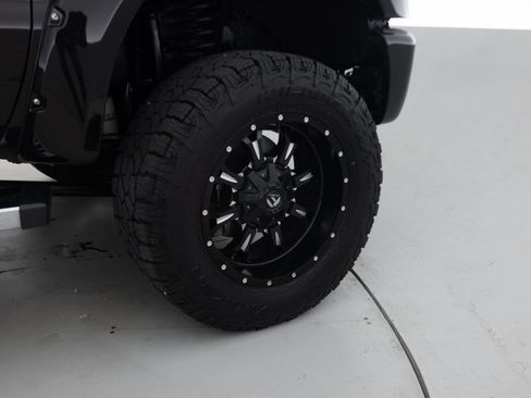 Used 2015 Ford F250 Platinum w/ FX4 Off-Road Package AWD/4WD image 19