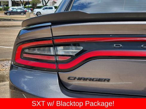 Used 2020 Dodge Charger SXT w/ Blacktop Package RWD image 15