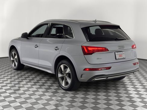 Used 2023 Audi Q5 2.0T Premium w/ Convenience Package AWD/4WD image 3