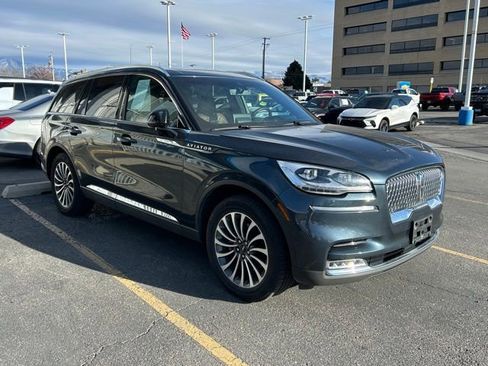 Used 2022 Lincoln Aviator Reserve w/ Equipment Group 201A image 3