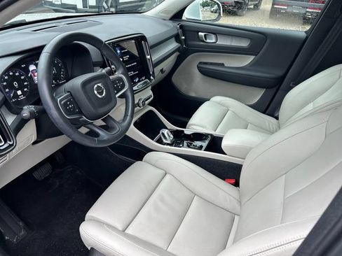 Used 2021 Volvo XC40 T5 Inscription w/ Protection Package Premier AWD/4WD image 12