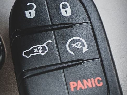 Used 2015 Jeep Grand Cherokee Altitude image 8