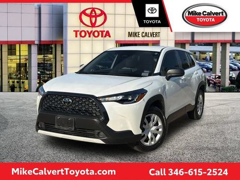 Used 2024 Toyota Corolla Cross L FWD image 1