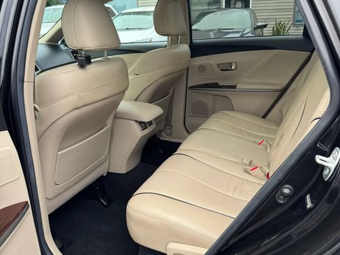 Used 2013 Toyota Venza XLE w/ XLE Premium Pkg AWD/4WD image 24