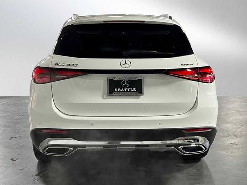 Used 2025 Mercedes-Benz GLC 300 GLC 300 image 4