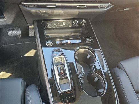 Used 2025 Audi A5 2.0T Premium Plus w/ Premium Plus AWD/4WD image 11
