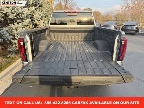 Used 2025 GMC Sierra 2500 AT4X image 42