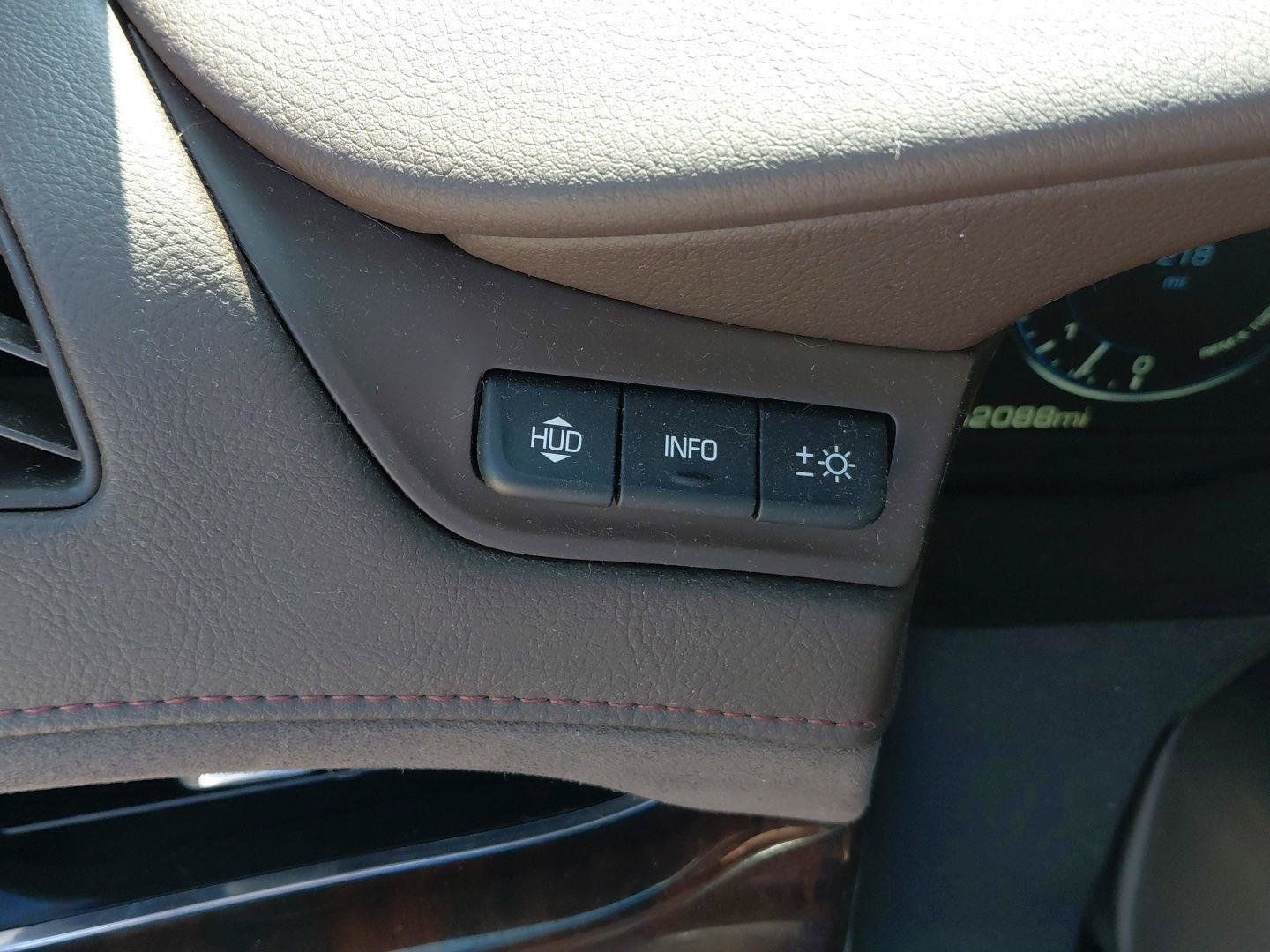 Used 2015 Cadillac Escalade Luxury AWD/4WD image 38