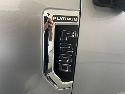 Used 2021 Ford F250 Platinum w/ Tremor Off-Road Package AWD/4WD image 36