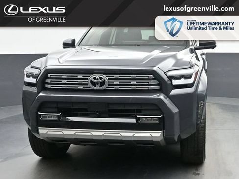 Used 2025 Toyota 4Runner Limited AWD/4WD image 3