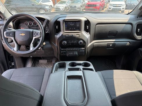 Used 2022 Chevrolet Silverado 1500 Custom AWD/4WD image 19