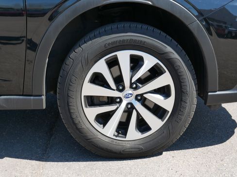 Used 2022 Subaru Outback Premium image 15